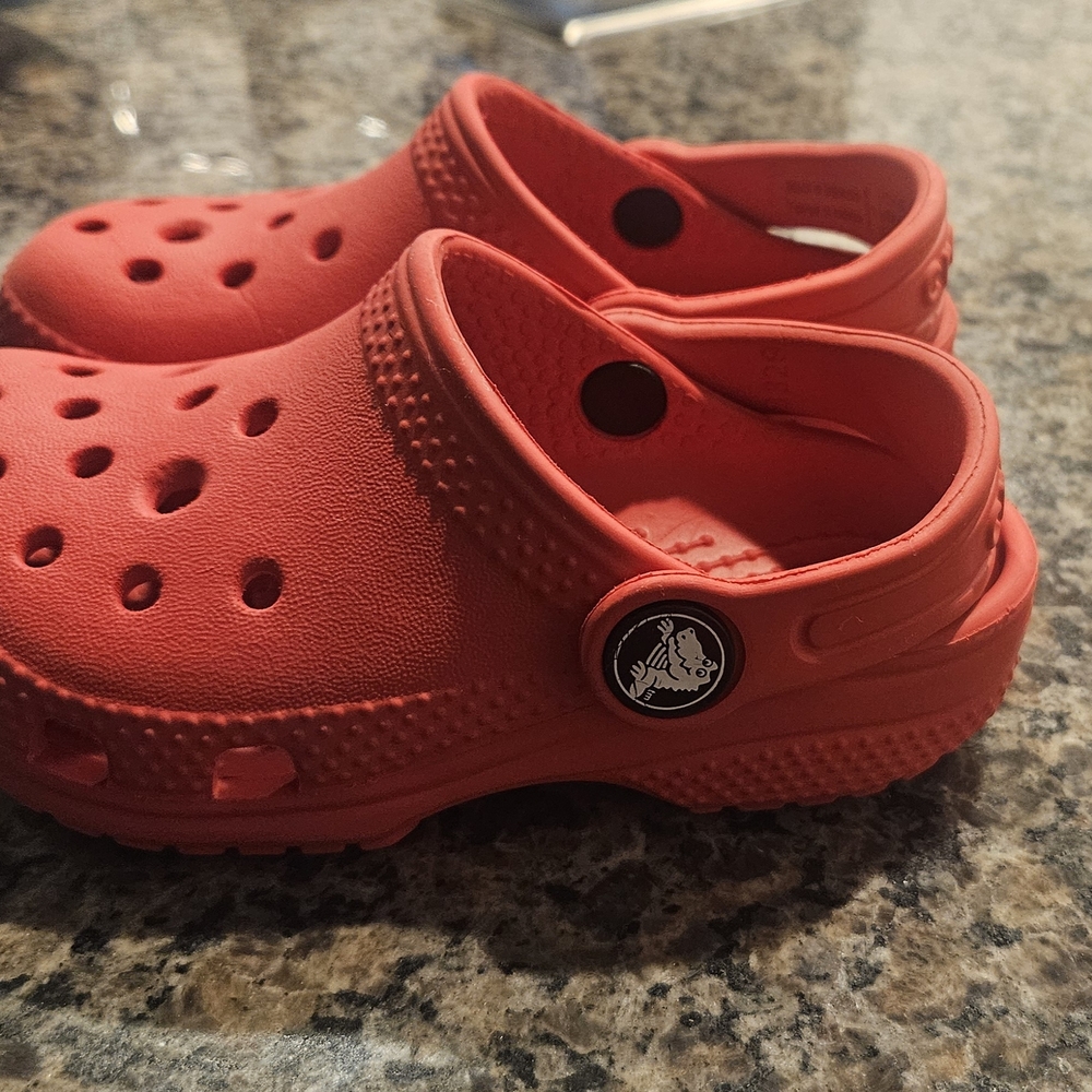 Crocs - Picture 3 of 4